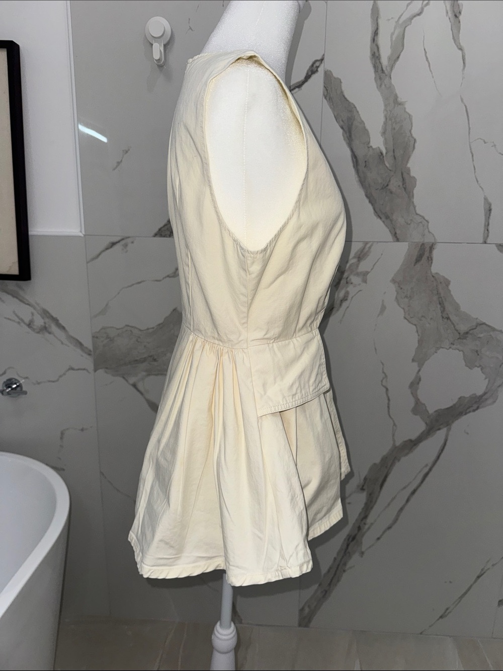 Anthropologie Mare Mare Sleeveless Top Cream Peplum Structured - Picture 7 of 12